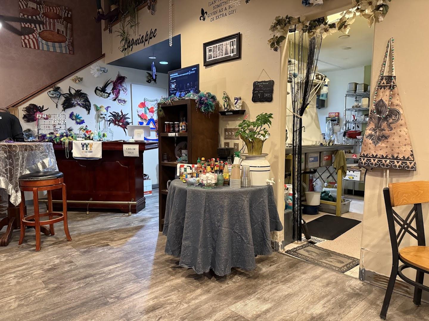 Lan-Yap Cafe